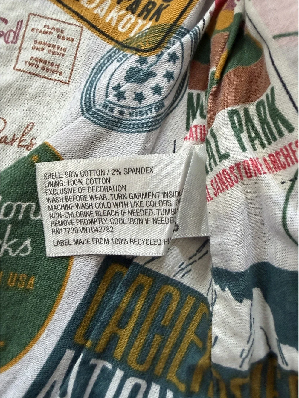 Vintage Genuine Kids OshKosh Cotton National Park Hooded Utility Jacket size 2T